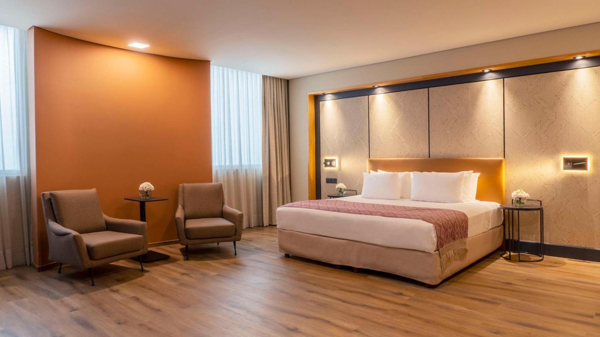Nh Collection Airport T2 Hotel