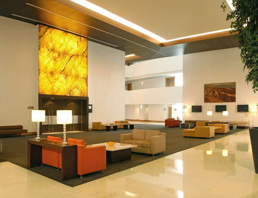 Hotel Nh Collection Airport T2